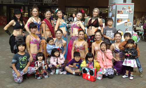 横浜を中心に活動するトライバルベリーダンスチームLilas。この日は町田で開催されたココカラフェスタで踊って来ました！